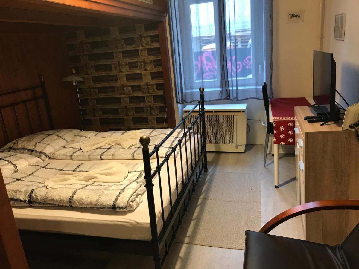 Ferienwohnung Jazmin Apartman Pécs Exterior foto